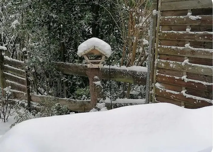 Ferienhaeuschen In Hildfeld Lägenhet